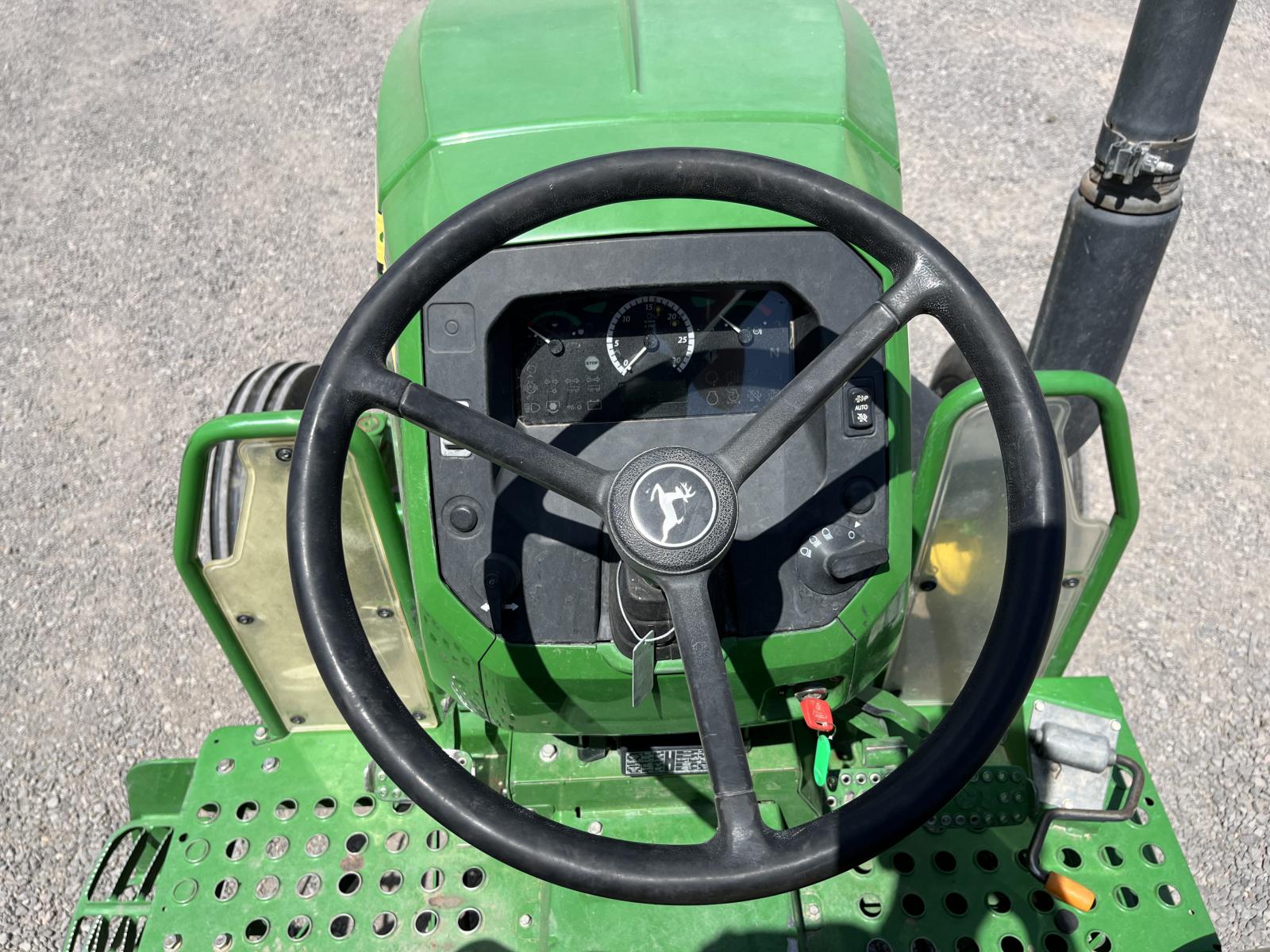 ./imagenes/INVOICE/2019/18007/JOHN DEERE 5055E (13).JPG